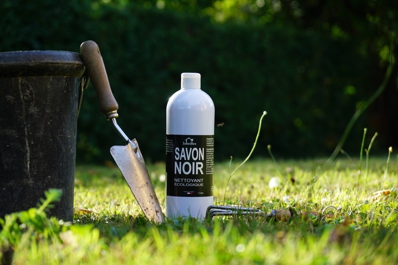 Savon noir Bio 3abeilles, entretien du jardin écologique